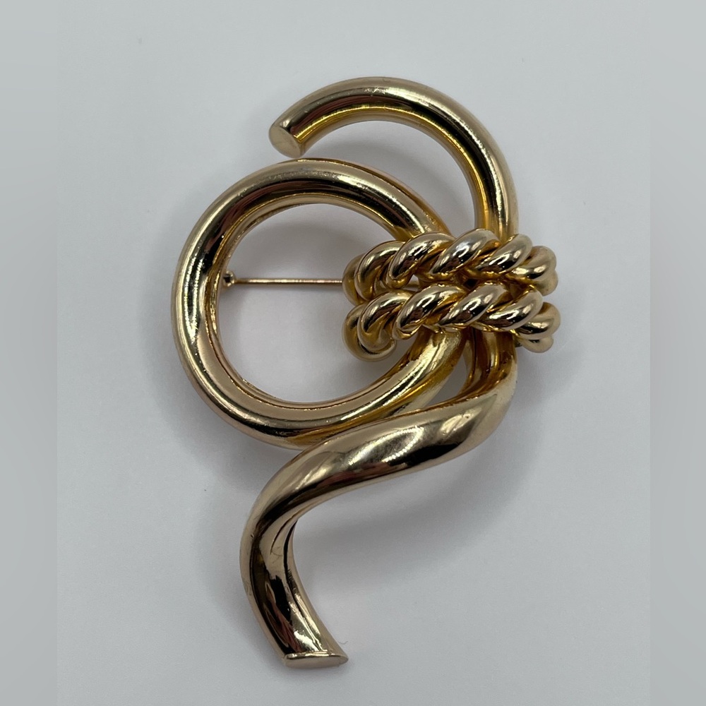 Dior Grosse 1969 Germany brooch